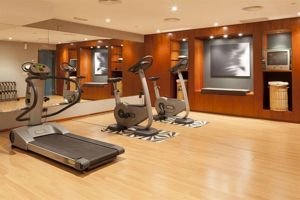 Ac Hotel Badajoz By Marriott Esterno foto