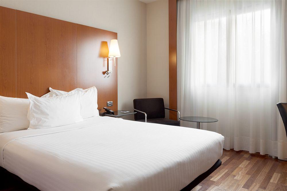 Ac Hotel Badajoz By Marriott Esterno foto