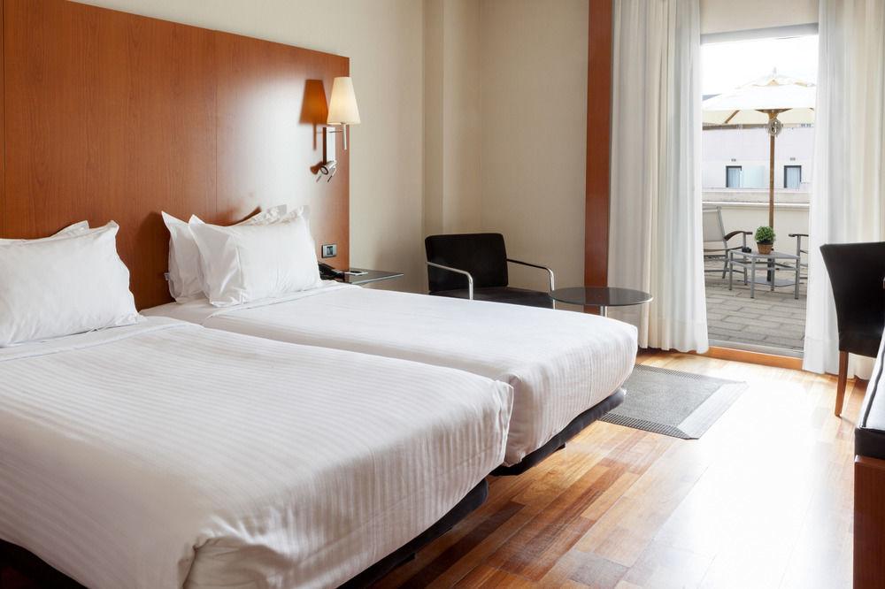 Ac Hotel Badajoz By Marriott Esterno foto