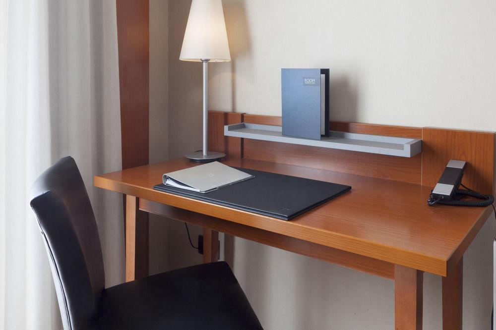 Ac Hotel Badajoz By Marriott Esterno foto