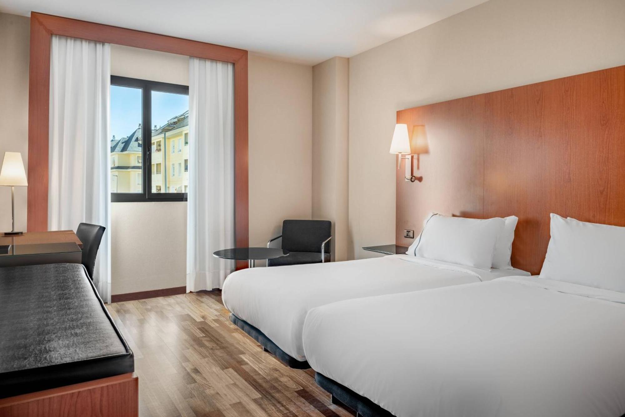 Ac Hotel Badajoz By Marriott Esterno foto