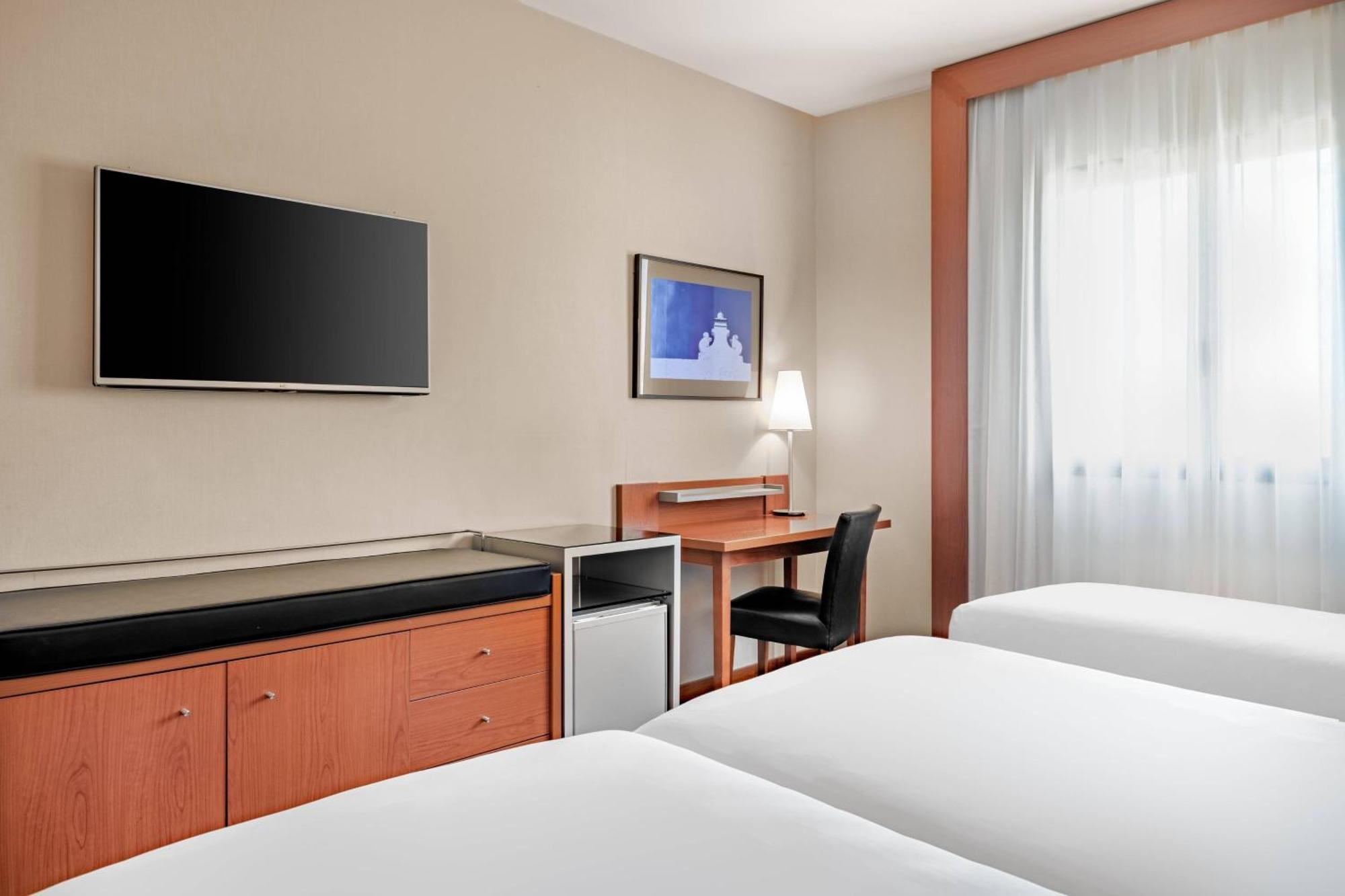 Ac Hotel Badajoz By Marriott Esterno foto