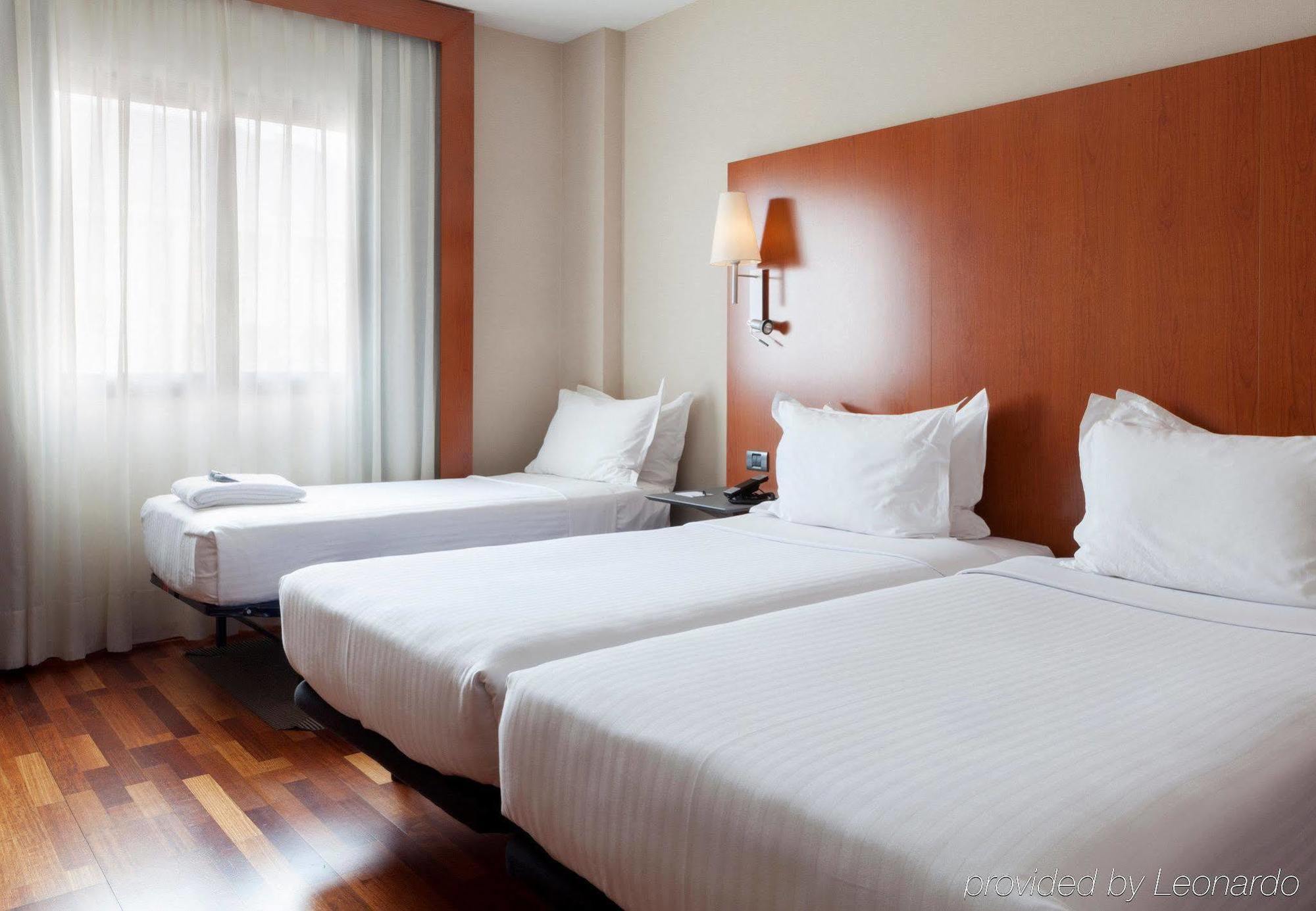 Ac Hotel Badajoz By Marriott Esterno foto